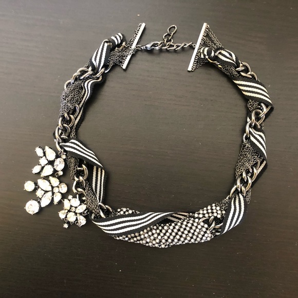 Vintage crystal and ribbon statement necklace - Picture 3 of 7